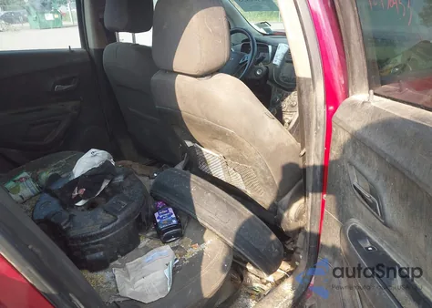 2015 Chevrolet Trax 1Ls z USA, uszkodzony, nr VIN KL7CJKSB1FB244867